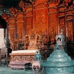 The original throne display in the Dazheng Hall